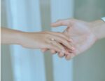 Solitaire engagement ring